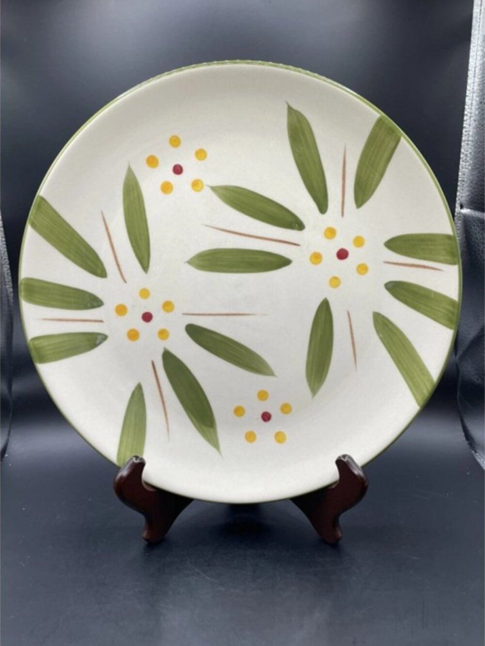 Temp-tations Old World Green Coupe Dinner Plates VIvid Pattern, EUC, price/plate
